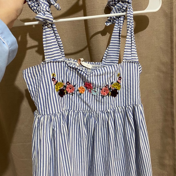 Top - Picture 3 of 3